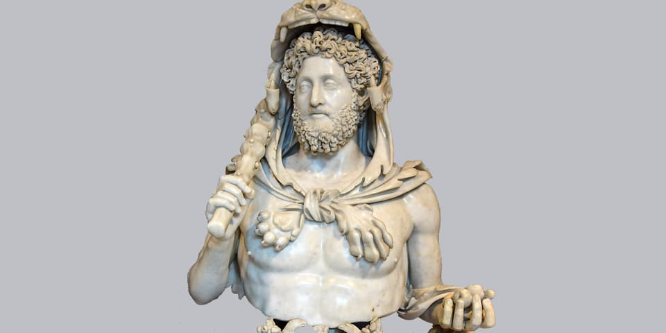 Busto de mármol del emperador romano Cómodo como Hércules en el Museo Capitolino de Roma