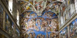 Où se trouve la Chapelle Sixtine à Rome ?