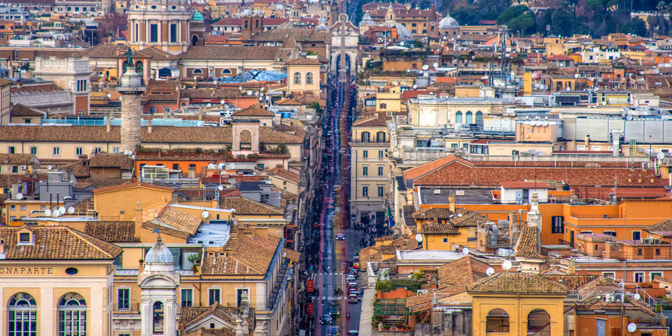 Calle Comercial Via del Corso en Roma: información útil, tiendas