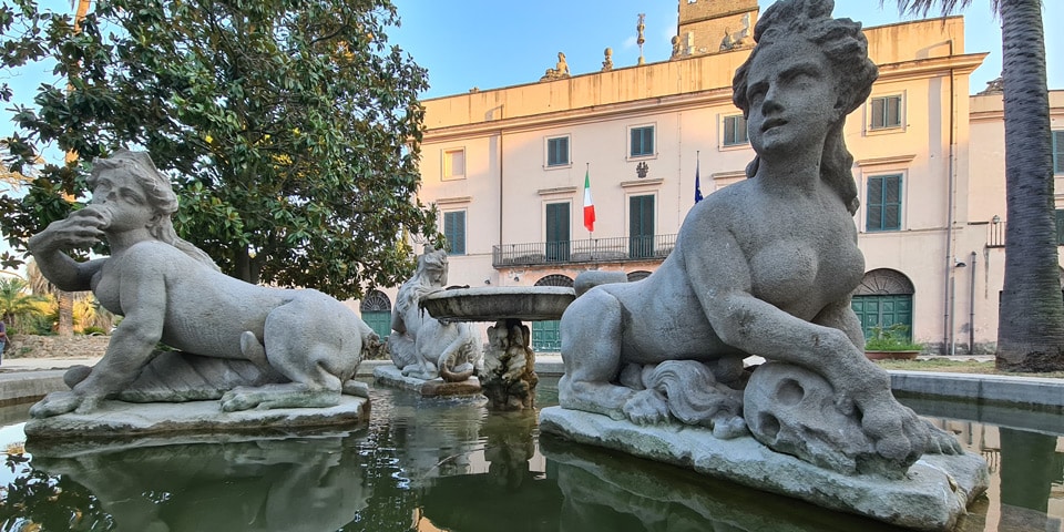 Fontana delle Sfingi frente al Casino Barberini en Villa Sciarra, Roma