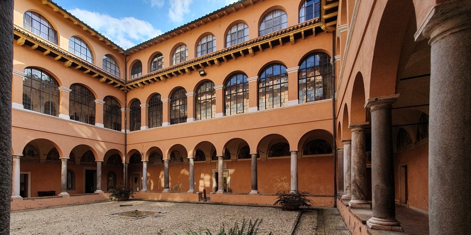 Patio de la Real Academia de España en Roma de camino al Tempietto de Bramante